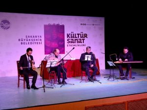 Akm’de Yahya Kemal Konuşuldu