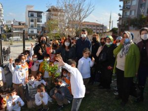 Mhp Söke Kadın Kolları’ndan Anlamlı Etkinlikler