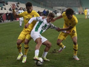 Bursaspor İç Sahada Kazandığından Çok Kaybetti