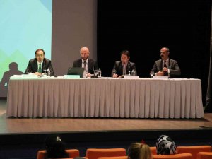 Türkçe Öğretmenliği Mesleğinin Geleceği Konuşuldu