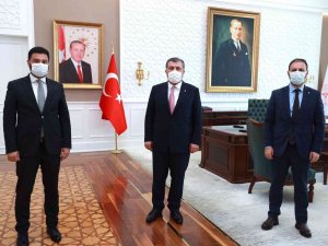 Başkan Öztekin, Sağlık Bakanı Koca Ve Ticaret Bakanı Muş İle Bir Araya Geldi