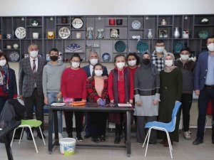 Başkan Işık: "Okullara Desteğimiz Sürecek"