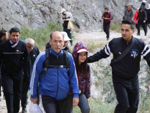 Eğitimcilerin Kapıkaya Kanyonu’nda Sağlıklı Yaşam Yürüyüşü