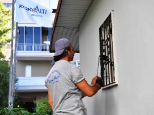 Konyaaltı’ndaki Muhtarlıklara Bakım-onarım Desteği
