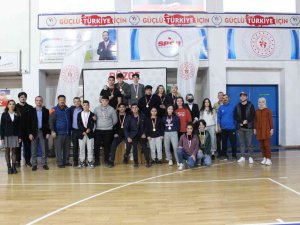 Birinci Olmak İçin Kıyasıya Mücadele Ettiler