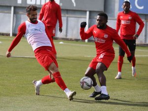 Sivasspor Minyatür Kale Maç Yaptı
