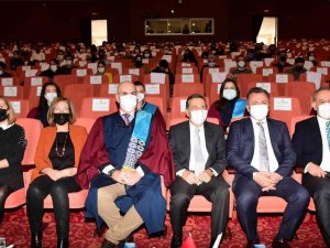 Esogü’lü Genç Diş Hekim Adayları Beyaz Önlükleri Giydi