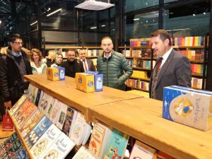 Ayhan, Öğretmenlerle Bir Araya Geldi