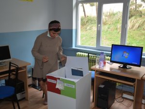 Selma Öğretmenden Öğrencilerine Proje Desteği