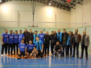 File Şampiyonu Oltu Anadolu Lisesi