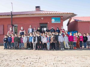 Diyarbakır’da Jandarma, Öğretmenler Gününü Kutladı