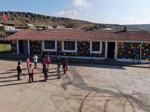 Hayali Köy Okulunda Öğretmen Olmaktı, Hayalini Gerçekleştirdi