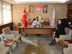Akçadurak’a ’Yılın Belediye Başkanı’ Ödülü