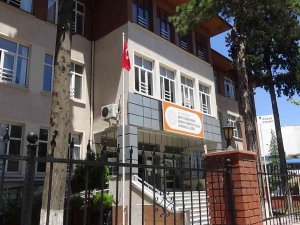 Şehit Öğretmen Şenay Aybüke Yalçın’ın İsmi Okuduğu Okulda Yaşatılmaya Devam Ediyor