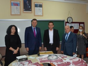 Manisa Tb Anadolu Lisesinde Öğretmenler Günü Kutlandı