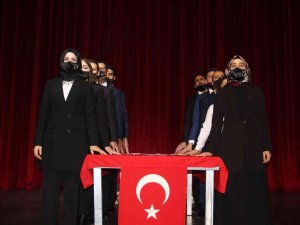 Erzurum’da Öğretmenler Günü Kutlamaları