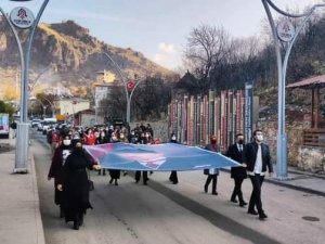 Sınırda Şehit Öğretmenler İçin Yürüyüş