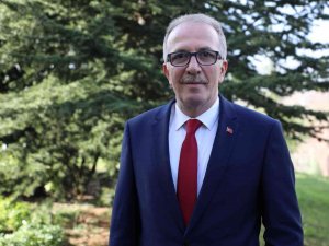 Rektör Uzun’un 24 Kasım Öğretmenler Günü Mesajı