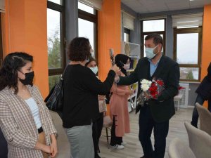 Sındırgı’da Emekli Öğretmenler Unutulmadı