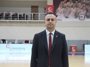 Başantrenör Acer: "Kaybediyoruz, Üzülüyoruz Ama Pes Etmeden Devam Edeceğiz"