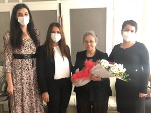 Emekli Öğretmen Özköseler’e Öğretmenler Gününü Ziyareti