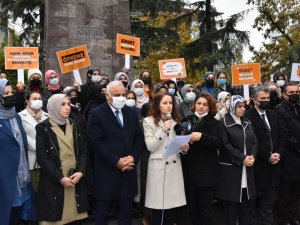 Ak Parti Trabzon İ̇l Kadın Kolları Başkanı Sürmen: “Kadına Yönelik Şiddet Sadece Ülkemizde Değil Maalesef Tüm Dünyada Bir Sorundur”