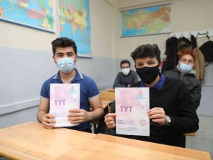 Ödüllü Deneme Sınavına 52 Okulda 8 Bin 639 Öğrenci Katıldı