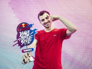 Yetenekli Dansçılar Red Bull Dance Your Style Dünya Finali’nde Yarışacak
