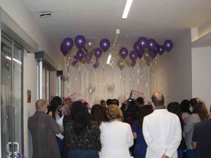 Prematüre Bebekler İçin Pasta Kesildi