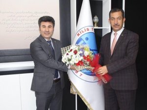 Rektör Karacoşkun’a Öğretmenler Günü Ziyareti