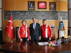 Başkan Alemdar: "Genç Sporcuların Başarıları Gururlandırıyor"