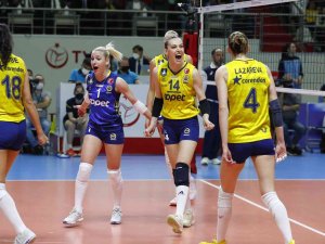 Fenerbahçe Opet, Şampiyonlar Ligi’ne Galibiyetle Başladı