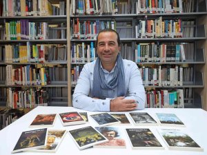 Çocukluk Hayallerini Kitap Kapaklarına Taşıdı