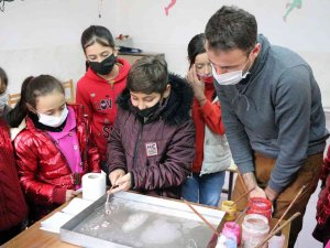 Köy Çocukları Ebru Sanatı İle Tanıştı