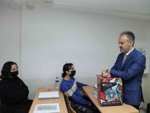 Büyükşehir, Gençleri Üniversiteye Hazırlıyor