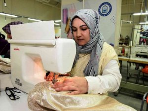 Anneler Öğreniyor, Çocuklar Eğleniyor