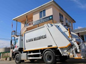 Alanya Belediyesi, 231’nci Sıfır Kilometre Aracını Temizlik İşleri Bünyesine Kattı