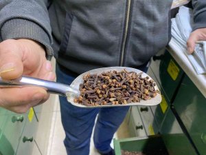 30 Yıllık Aktardan Kışa Bitki Çayı Reçetesi