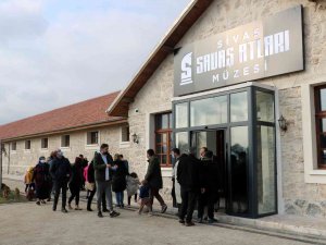 Eşi Benzeri Yok, Açılmadan 15 Bin Kişi Ziyaret Etti