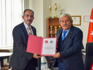 Kelemcioğlu Ve Nezaket Ay Konakları Şeyh Edebali Üniversitesi’ne Tahsis Edildi