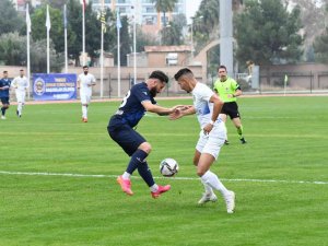 Tff 2. Lig: Tarsus İ̇dman Yurdu: 0 - Pazarspor: 1