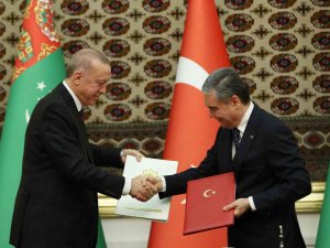 Türkmenistan’dan Cumhurbaşkanı Erdoğan’a “Devlet İ̇şbirliği Nişanı”