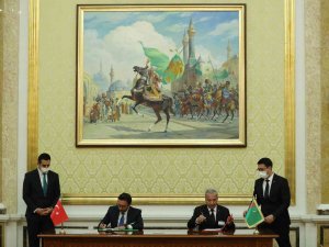 Türkiye İle Türkmenistan Arasında 8 Anlaşma İmzalandı