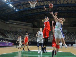 Kbsl: Umf Yapı İ̇zmit Belediyespor: 61- Botaş: 69