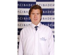 Göz Hastalıkları Uzmanı Doç. Dr. Altıparmak Uyardı