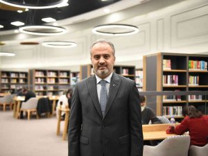 Büyükşehir Çorbasıyla, Kütüphanesiyle Öğrencinin Yanında