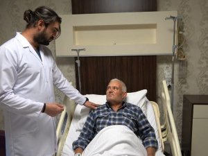 İ̇drarda Kanama Şikayetiyle Gelen Hastanın Mesanesinde Tümör Olduğu Saptandı