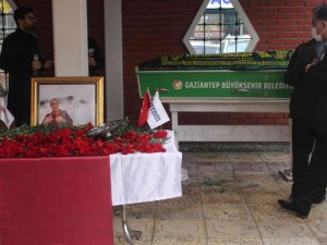 Op. Dr. Temur Bülbül İçin Kurucusu Olduğu Hastanede Tören Düzenlendi