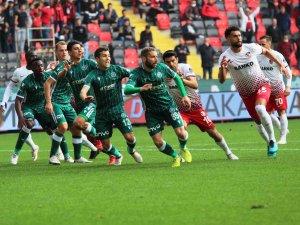 Spor Toto Süper Lig: Gaziantep Fk: 1 - Konyaspor: 1 (İ̇lk Yarı)