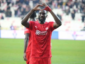 Yatabare Gol Sayısını 5’e Yükseltti
